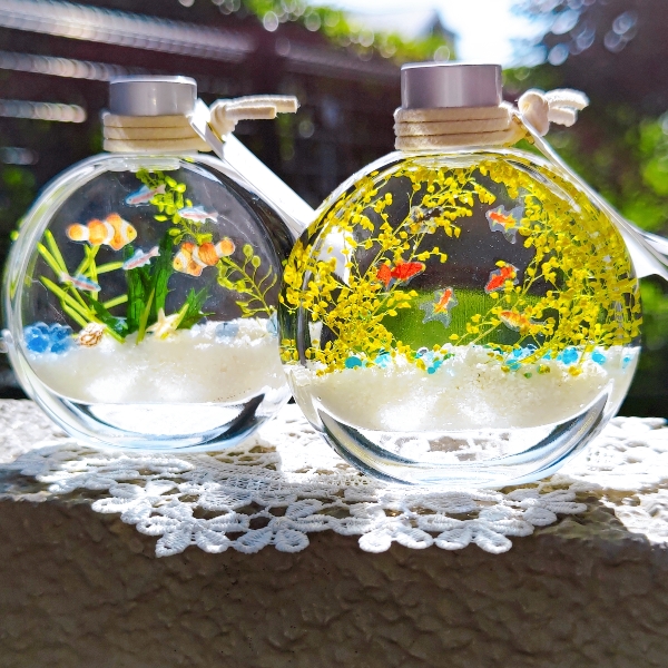 3色のバラとミニシルバーディジーをあなたに… ハーバリウムボトルフラワー herbarium Silverblue | SalonGreenterrace （サロングリーンテラス