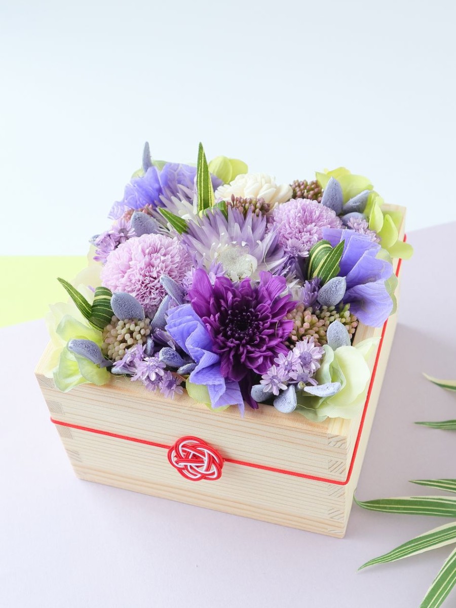 希少 Floral Contemporary フラワーアレンジ 花 作品集 再販】ホワイト&グリーンのBOXフラワーアレンジメント(あじさい