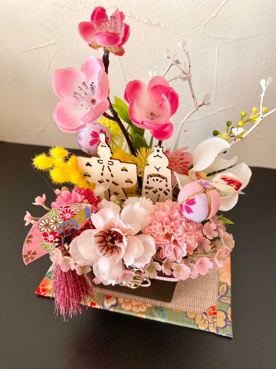 ひな祭り フラワーポットのアレンジメント〜ちょこっと簡単に飾れる