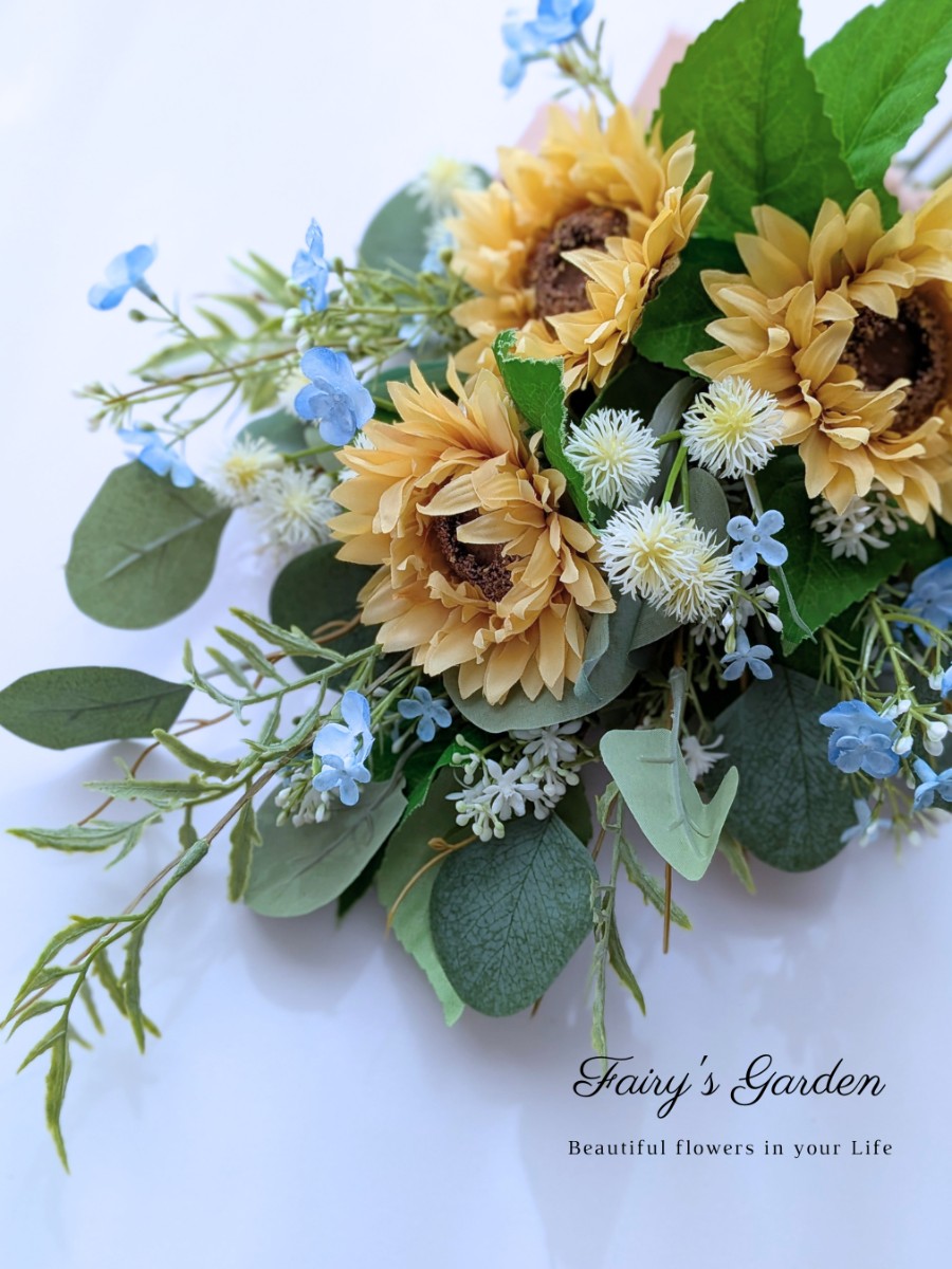 水彩画みたいな、ひまわりのスワッグ