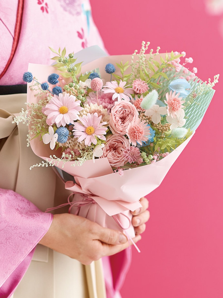 ローズとマーガレットの花束