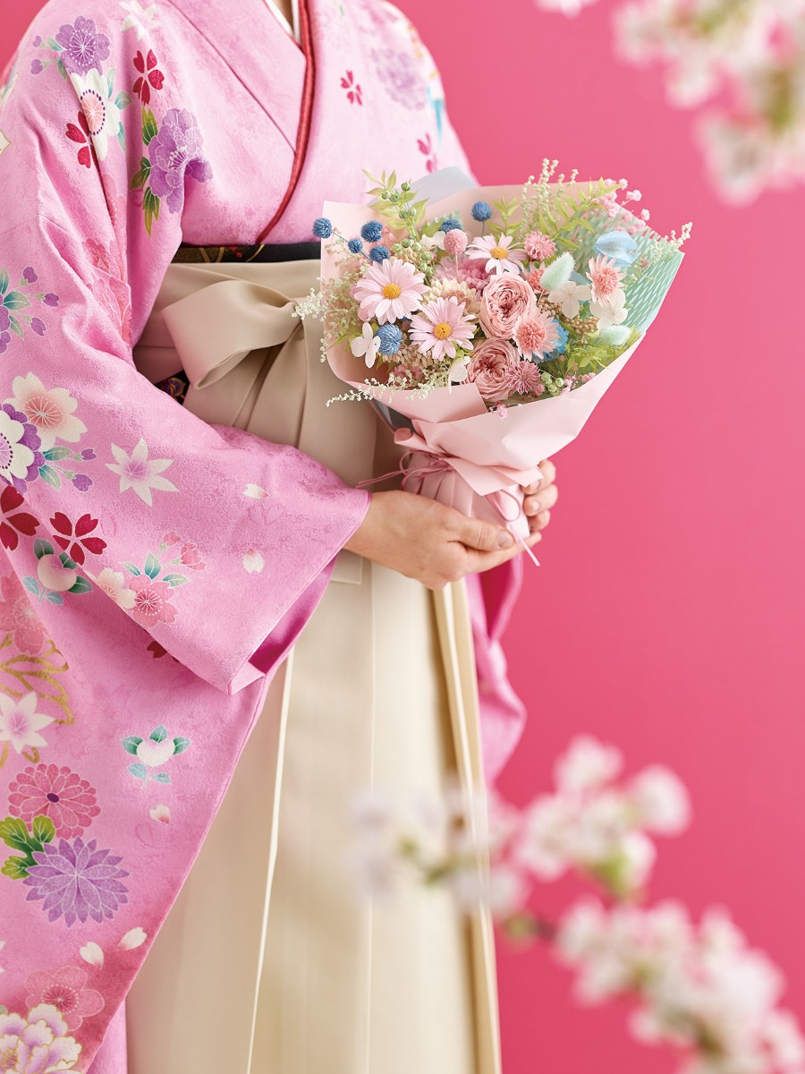 ローズとマーガレットの花束