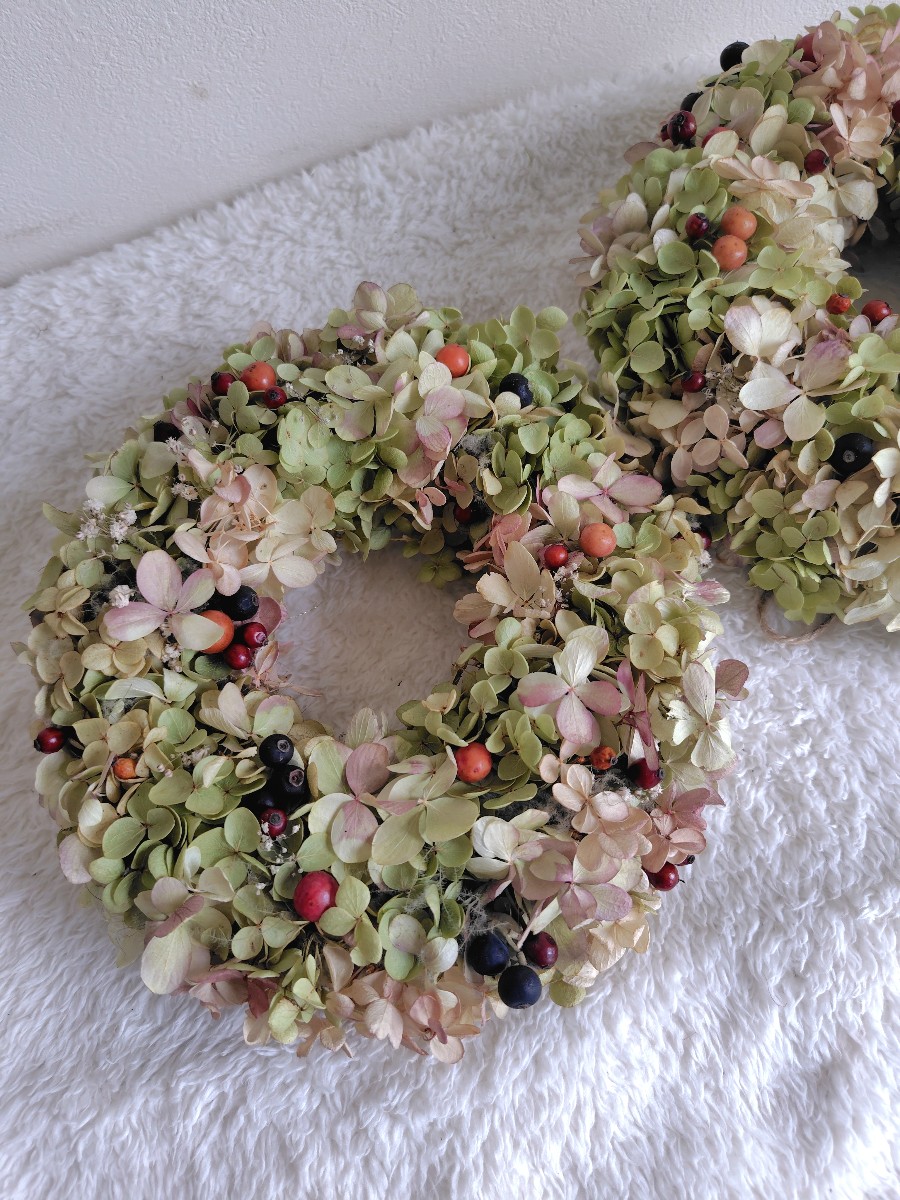 アナベルとミナヅキ紫陽花のリース