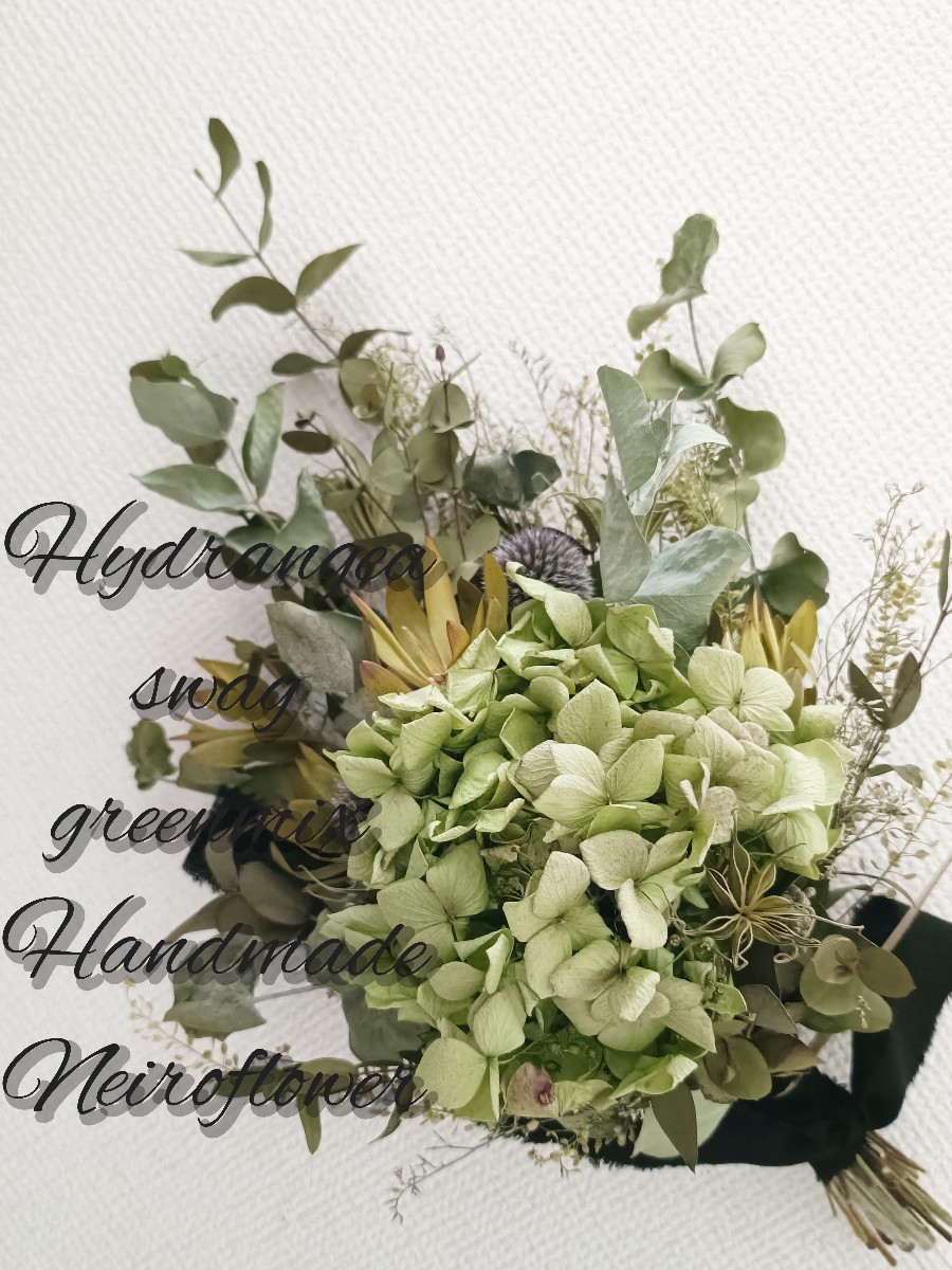 白紫陽花とユーカリのグリーンスワッグ