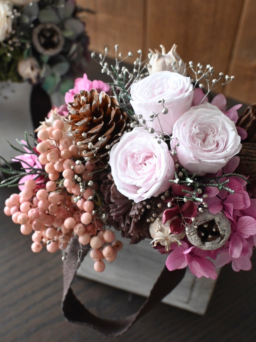 バッグいっぱいの花束