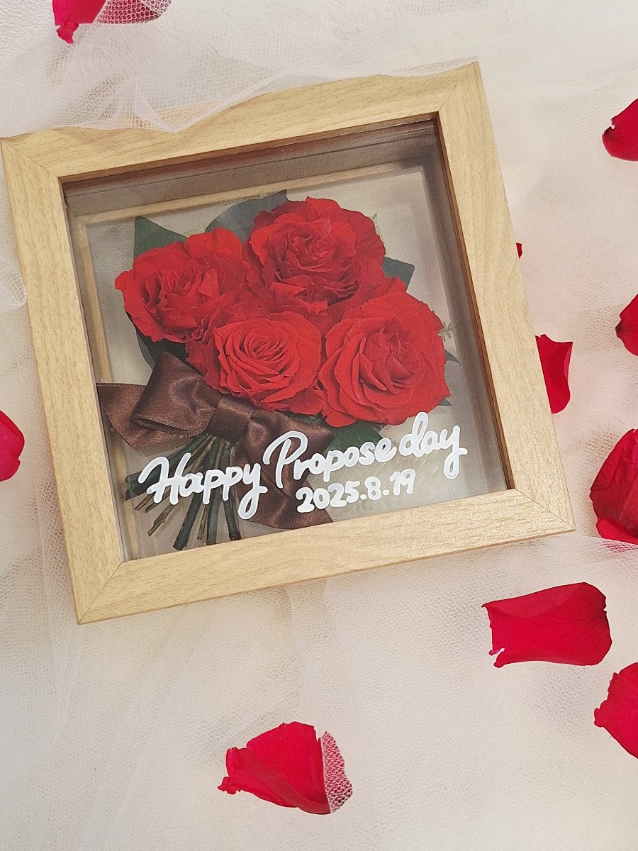 アフターブーケ プロポーズの時の花束を再現しました。
バラ４本の意味すてきです！ Relibre　リリーブル