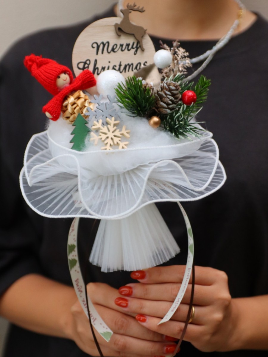 ふわふわコットンで作るクリスマスブーケアレンジ