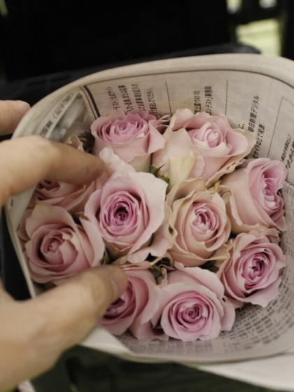 生花 バラ リメンブランス 淡いピンク 通販 はなどんやアソシエ