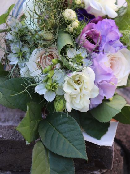 生花】バラ グランオマージュ(オフホワイト系)□今週のオトク【IT-23