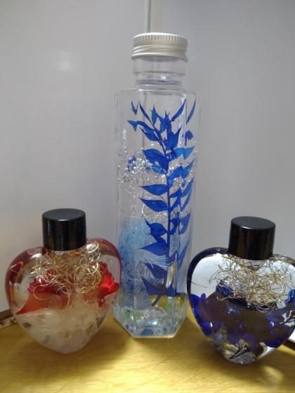 No.30 ハート型トレイ✨ブルー系小花in♡固まるハーバリウム No.30 ハート型トレイ✨ブルー系小花in♡固まるハーバリウム