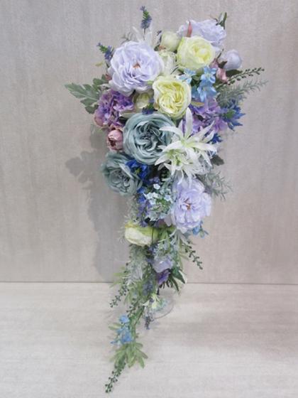 ハマユウさま専用 【希少】クリスチャンラクロワ ブローチ レア 花 リボン ハマユウさま専用 【希少】クリスチャンラクロワ ブローチ レア