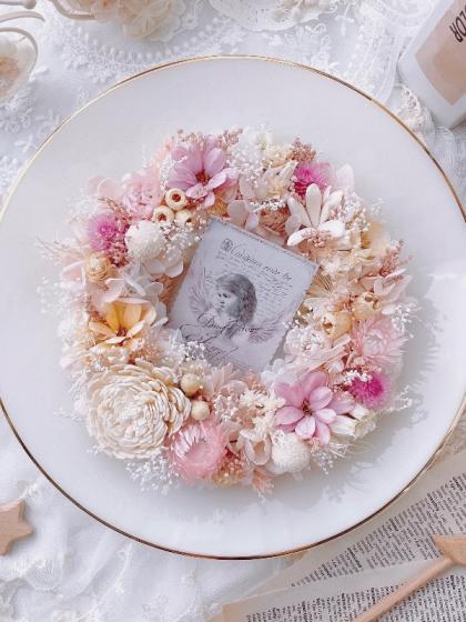 バラと白ブドウとシンビジウムの爽やか豪華特大リース♪♪☆NEW☆ オンシジウム新品種のご紹介💁‍♀️ . 今後、台湾で生産予定の2